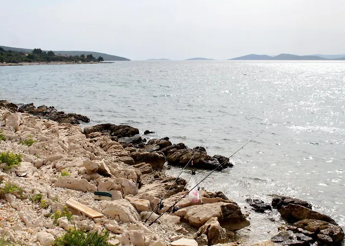Casa vacanze Secluded Fisherman's Cove Cerenje, Pasman - 8477